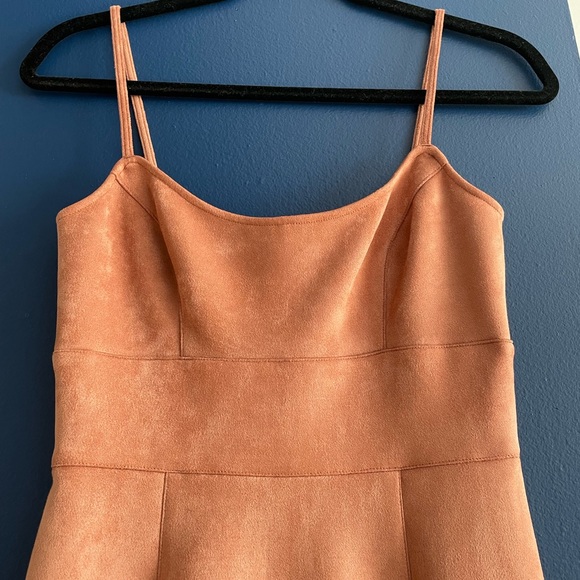 SEXY BCBG MAXARIA XS SUEDE DRESS ROSE GOLD COLOR Mid length spaghetti strap - Picture 3 of 8